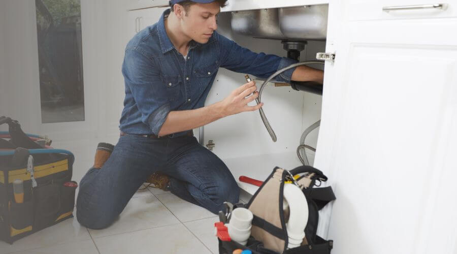 Local expert plumbing services in East Hickory, PA